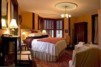 High Meadows Vineyard Inn Scottsville Exterior photo